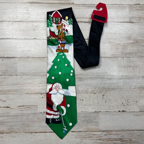 100% Silk Christmas Tie Golf Santa Tree Reindeer North Pole Sleigh Black A100973 - Picture 2 of 5